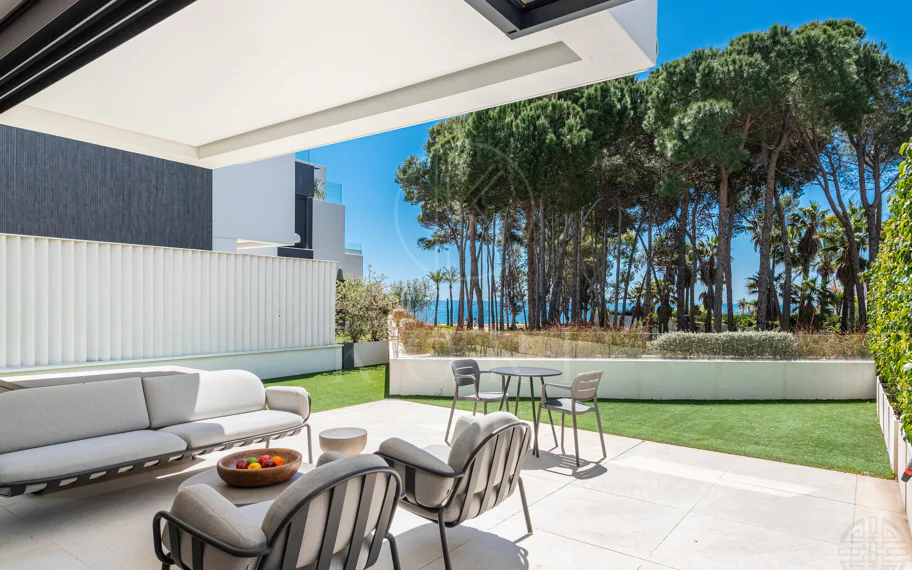 THE ISLAND, Estepona — Exclusiva Residencia de Obra Nueva con Vistas al Mar y a la Montaña