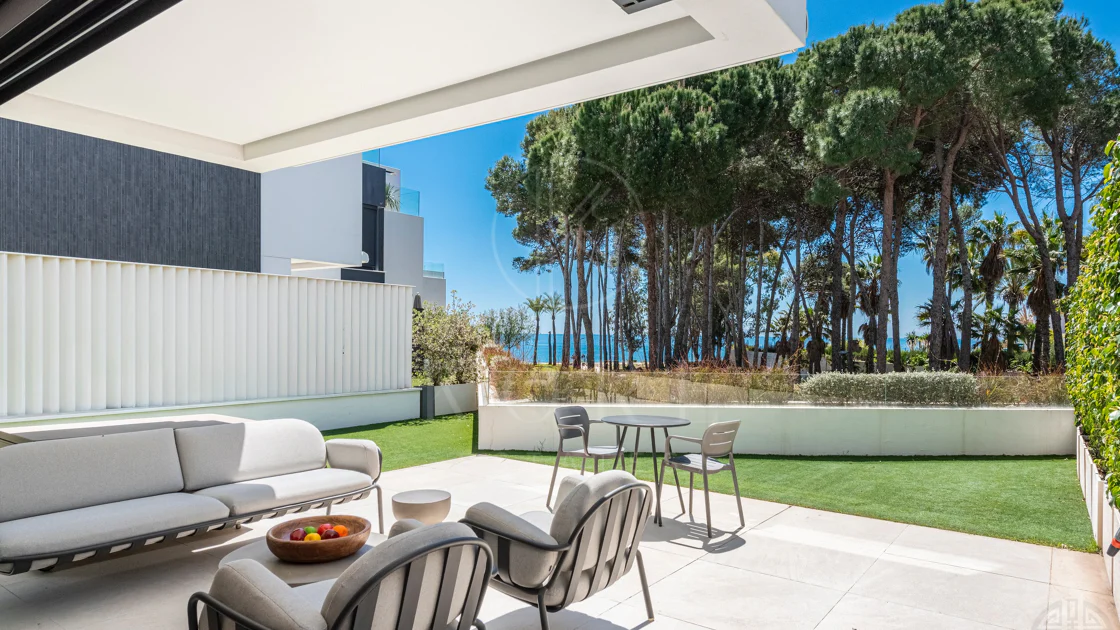 THE ISLAND, Estepona — Exclusiva Residencia de Obra Nueva con Vistas al Mar y a la Montaña