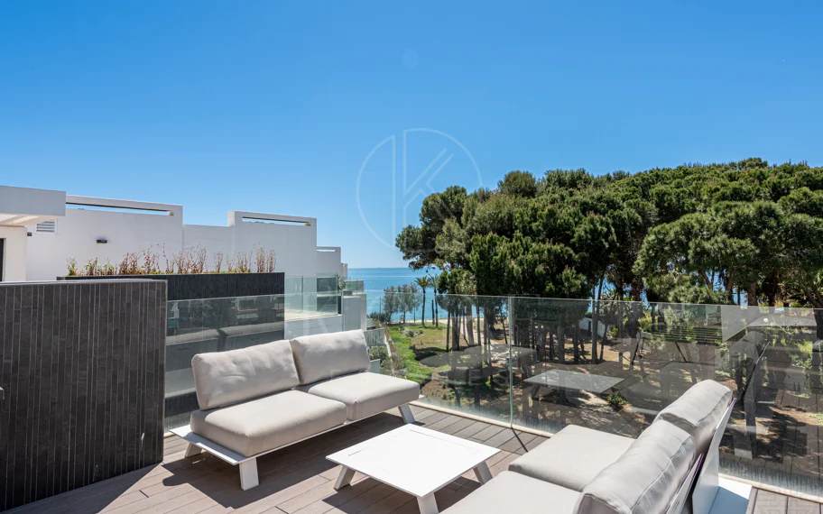 THE ISLAND, Estepona — Exclusiva Residencia de Obra Nueva con Vistas al Mar y a la Montaña