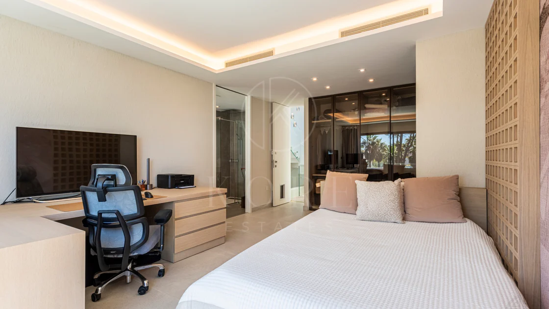 THE ISLAND, Estepona — Exclusiva Residencia de Obra Nueva con Vistas al Mar y a la Montaña