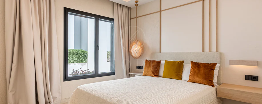 THE ISLAND, Estepona — Exclusiva Residencia de Obra Nueva con Vistas al Mar y a la Montaña
