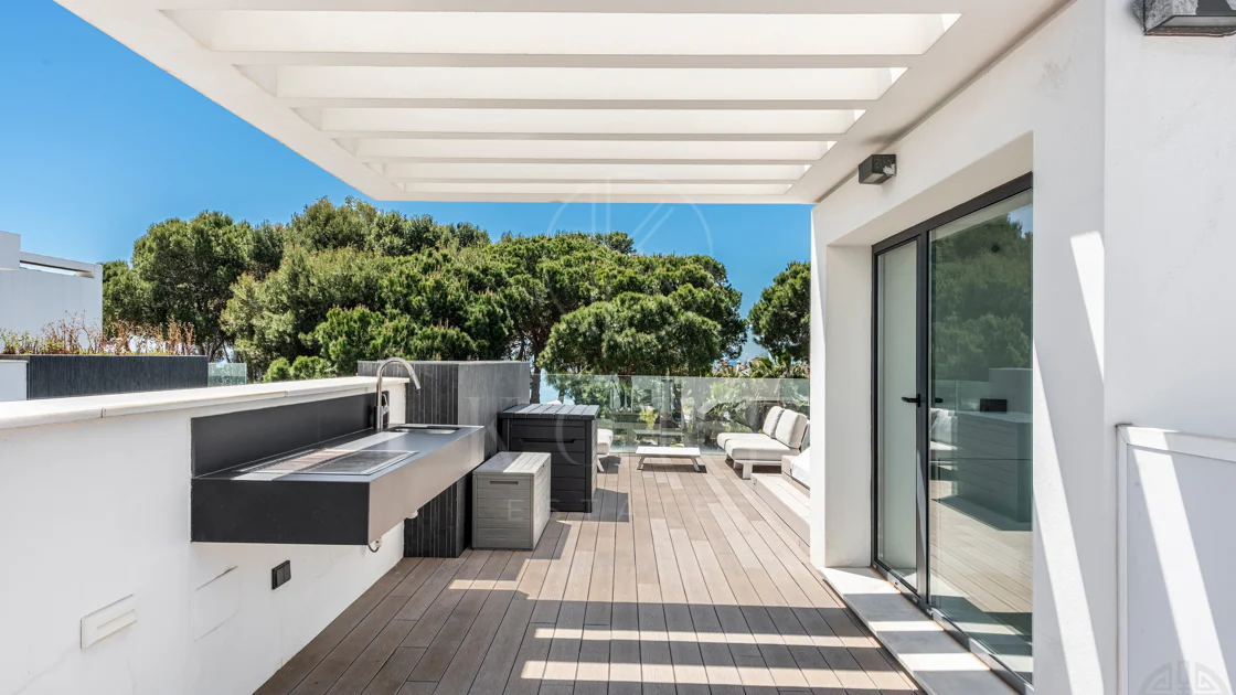 THE ISLAND, Estepona — Exclusiva Residencia de Obra Nueva con Vistas al Mar y a la Montaña