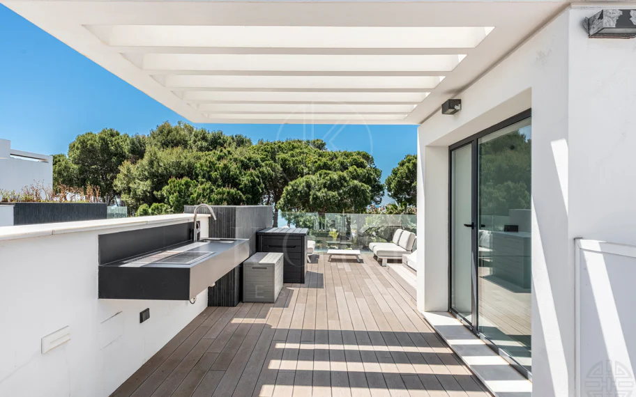 THE ISLAND, Estepona — Exclusiva Residencia de Obra Nueva con Vistas al Mar y a la Montaña