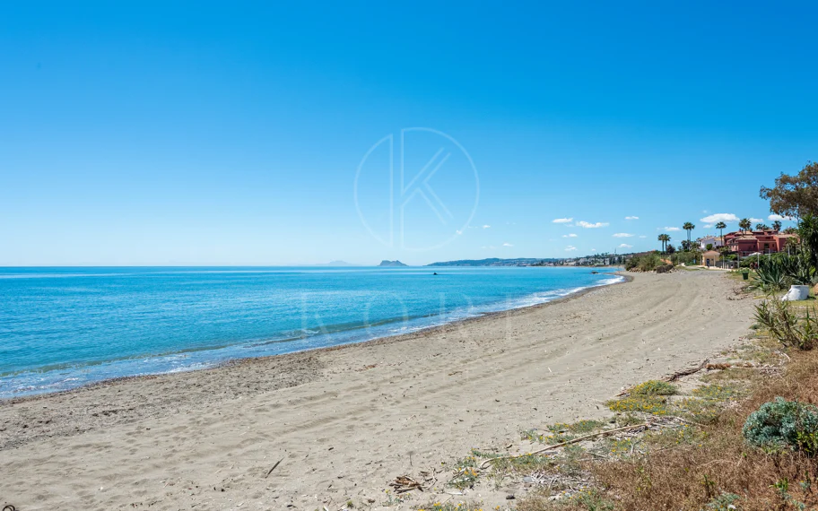 THE ISLAND, Estepona — Exclusiva Residencia de Obra Nueva con Vistas al Mar y a la Montaña