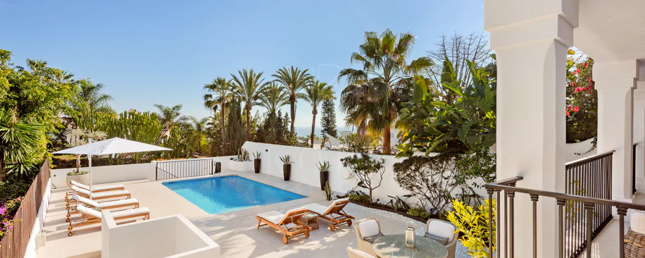 Villa Verano - Impresionante villa recientemente renovada con excelentes vistas al mar, situada en Sierra Blanca, Marbella