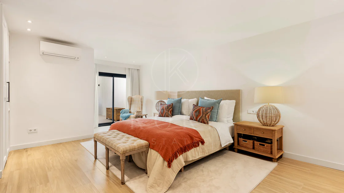 Villa Verano - Impresionante villa recientemente renovada con excelentes vistas al mar, situada en Sierra Blanca, Marbella