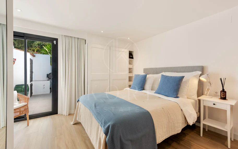 Villa Verano - Impresionante villa recientemente renovada con excelentes vistas al mar, situada en Sierra Blanca, Marbella