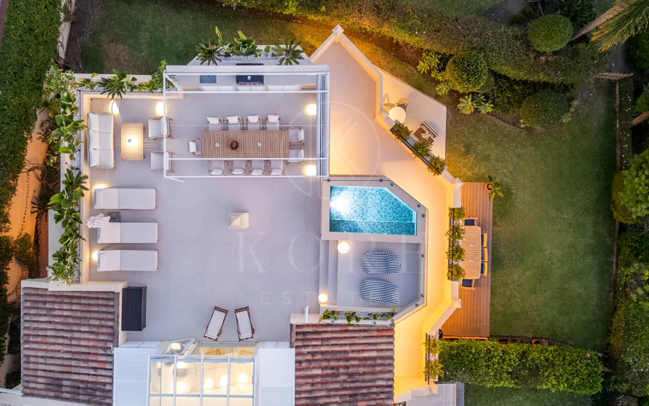 Elegante villa familiar con vistas panorámicas al golf y a la montaña en La Quinta Hills