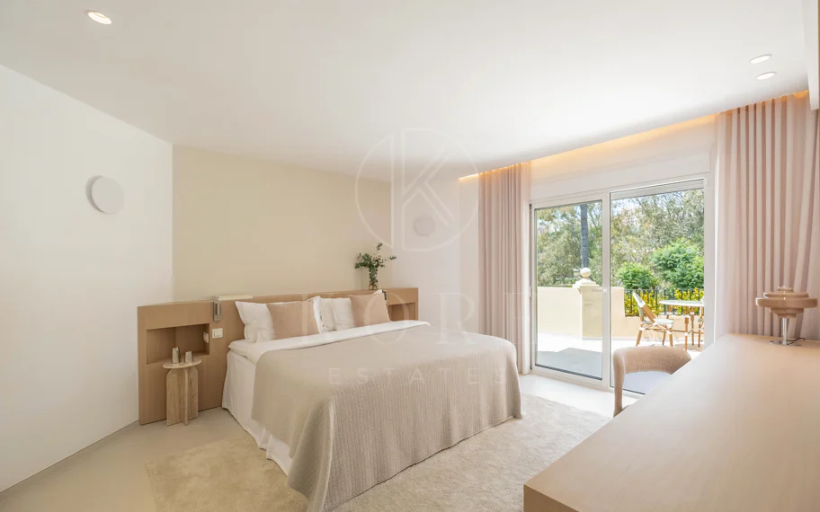 Elegante villa familiar con vistas panorámicas al golf y a la montaña en La Quinta Hills