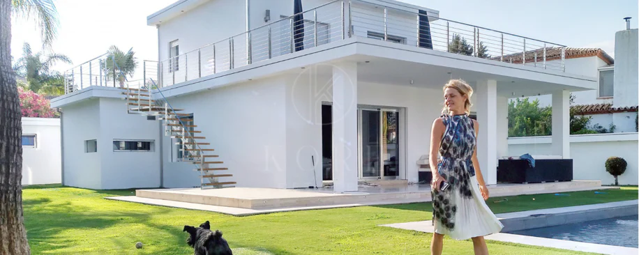 Villa de lujo de 4 dormitorios en Nueva Andalucía a poca distancia a pie de Puerto Banús
