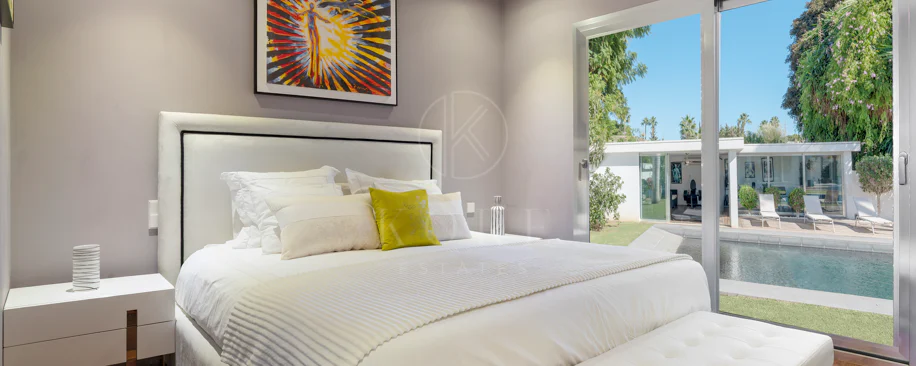Villa de lujo de 4 dormitorios en Nueva Andalucía a poca distancia a pie de Puerto Banús