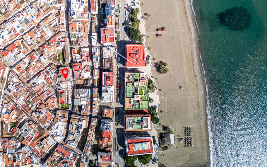 Joya arquitectónica en la calle más emblemática de Estepona