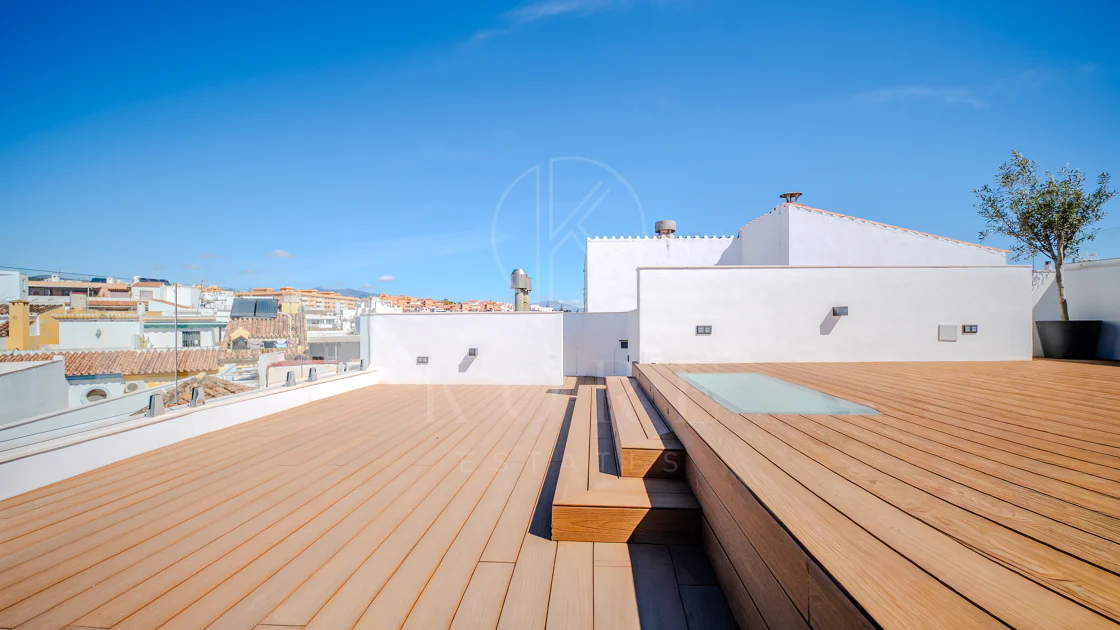 Joya arquitectónica en la calle más emblemática de Estepona