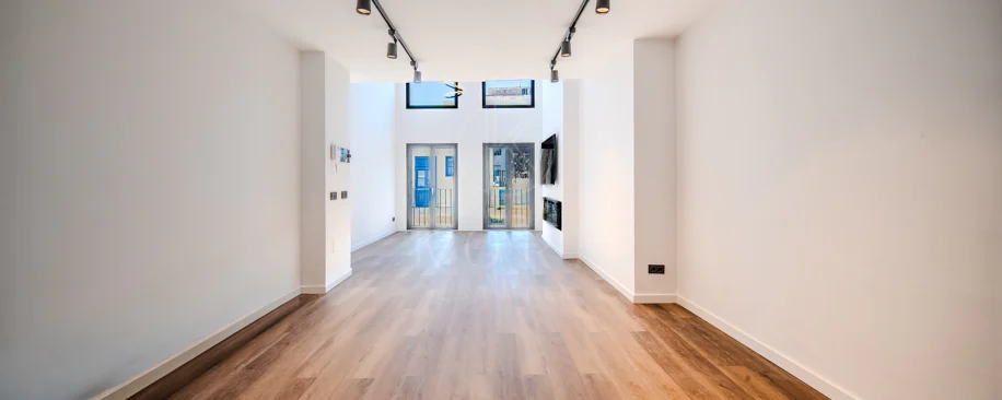Joya arquitectónica en la calle más emblemática de Estepona