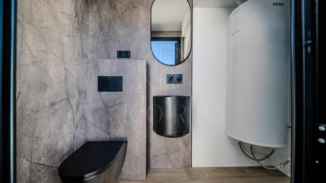 Joya arquitectónica en la calle más emblemática de Estepona