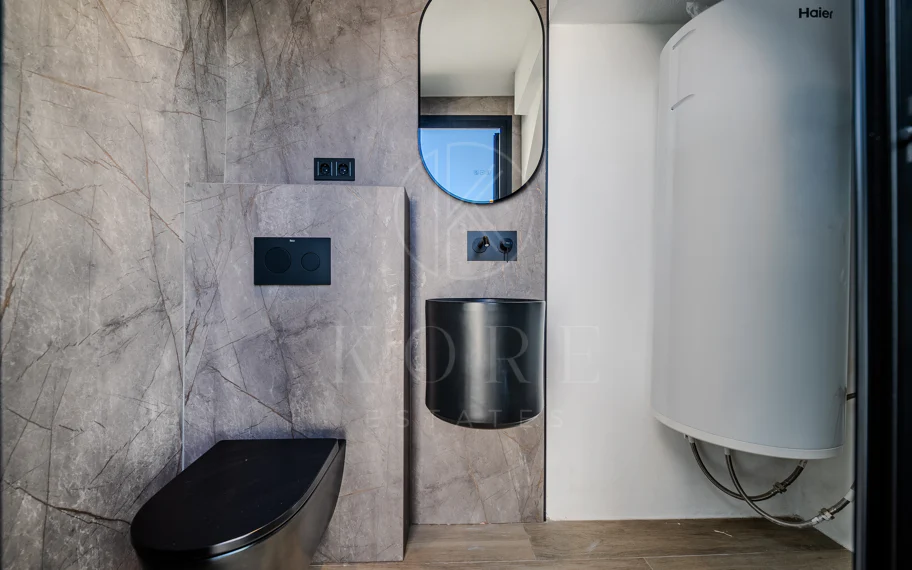 Joya arquitectónica en la calle más emblemática de Estepona