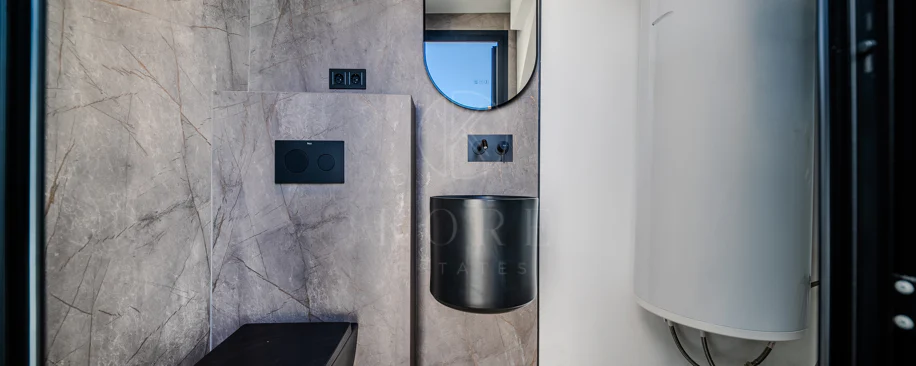 Joya arquitectónica en la calle más emblemática de Estepona