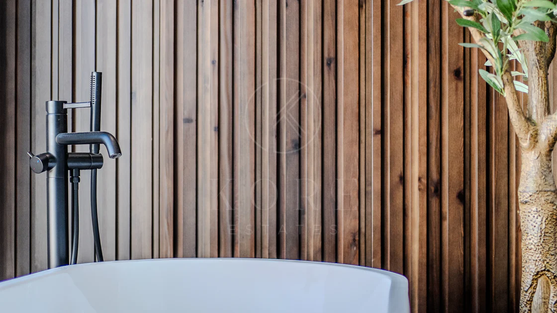 Joya arquitectónica en la calle más emblemática de Estepona
