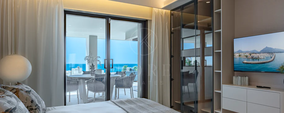 Sea View Apartment, El Velerin, Estepona