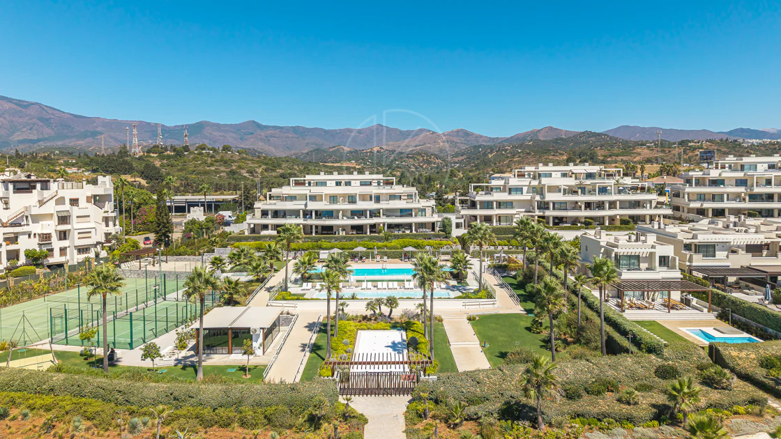 Sea View Apartment, El Velerin, Estepona