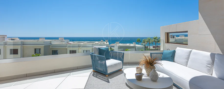 Sea View Apartment, El Velerin, Estepona