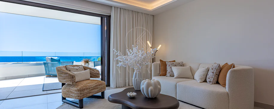 Sea View Apartment, El Velerin, Estepona