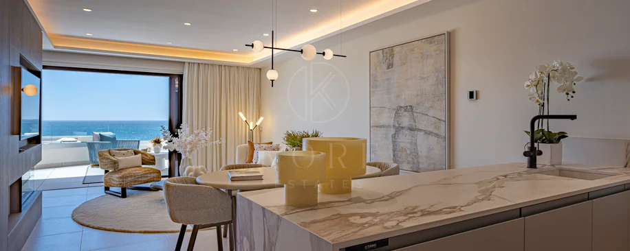 Sea View Apartment, El Velerin, Estepona
