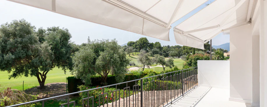 Casă înșiruită de vânzare în Nueva Andalucia, Marbella