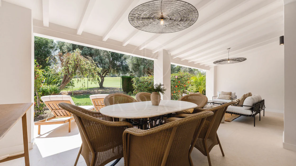 Casă înșiruită de vânzare în Nueva Andalucia, Marbella