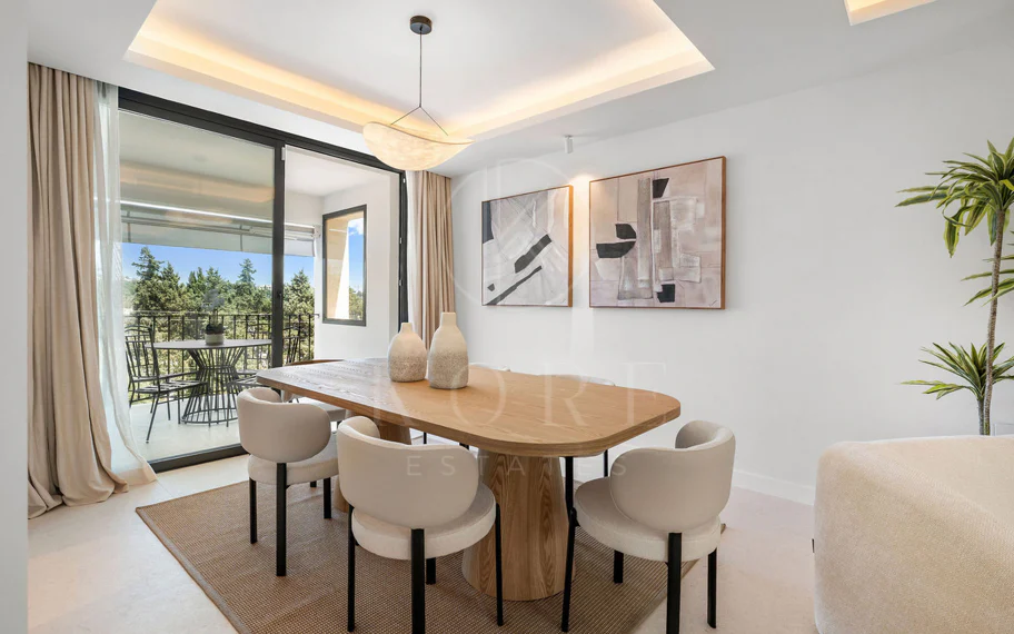 Adosado en venta en Nueva Andalucia, Marbella