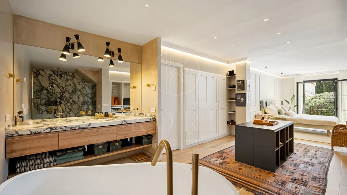 4 Bedrooms - Sea Views - Blend of Andalusian Heritage and Nordic Sophistication on the Golden Mile