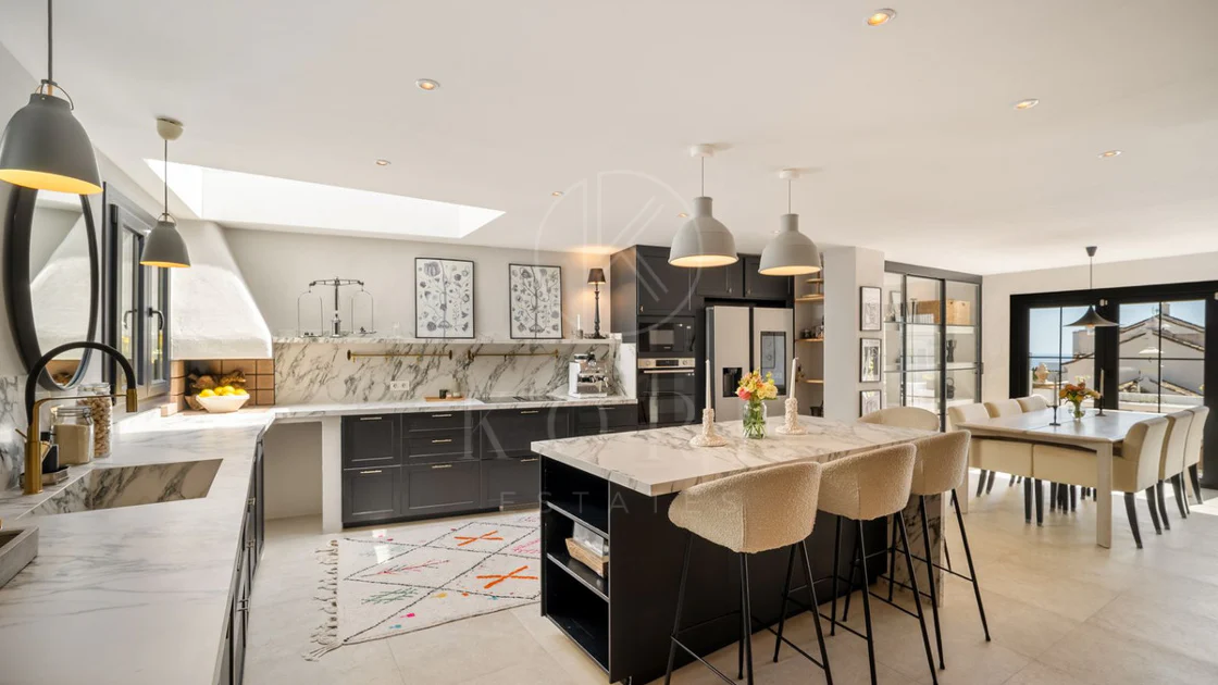 4 Bedrooms - Sea Views - Blend of Andalusian Heritage and Nordic Sophistication on the Golden Mile
