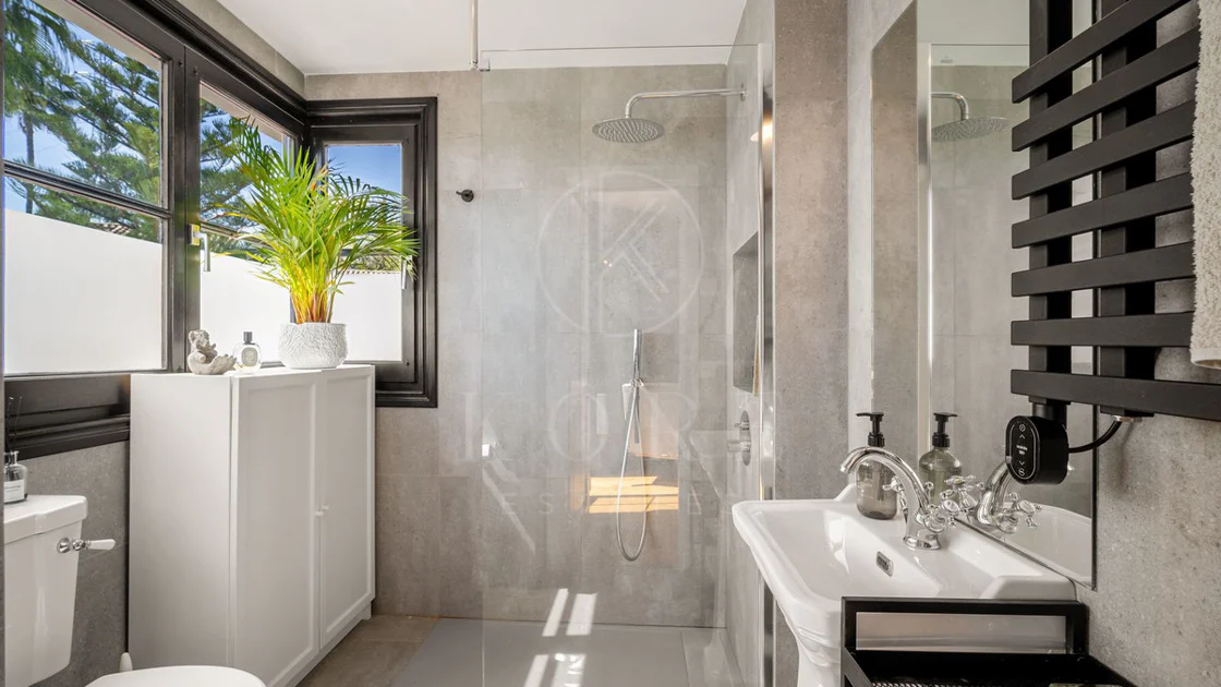 4 Bedrooms - Sea Views - Blend of Andalusian Heritage and Nordic Sophistication on the Golden Mile