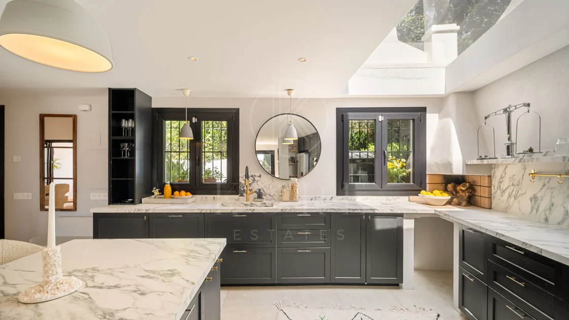 4 Bedrooms - Sea Views - Blend of Andalusian Heritage and Nordic Sophistication on the Golden Mile