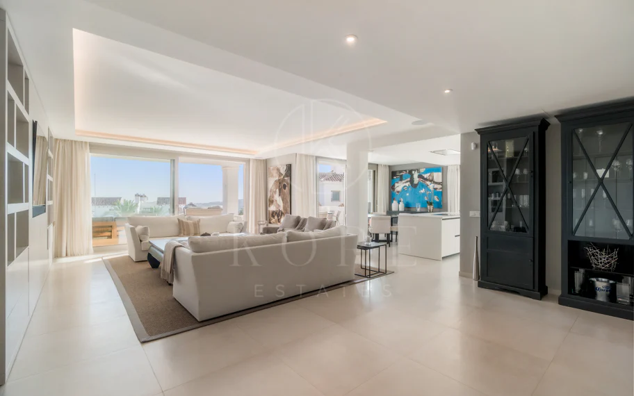 IMPRESIONANTE APARTAMENTO EN MARBELLA
