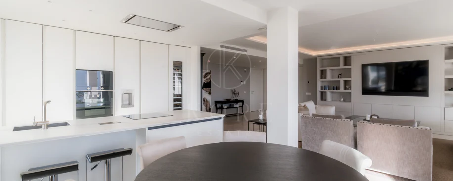APARTAMENT UIMITOR ÎN MARBELLA