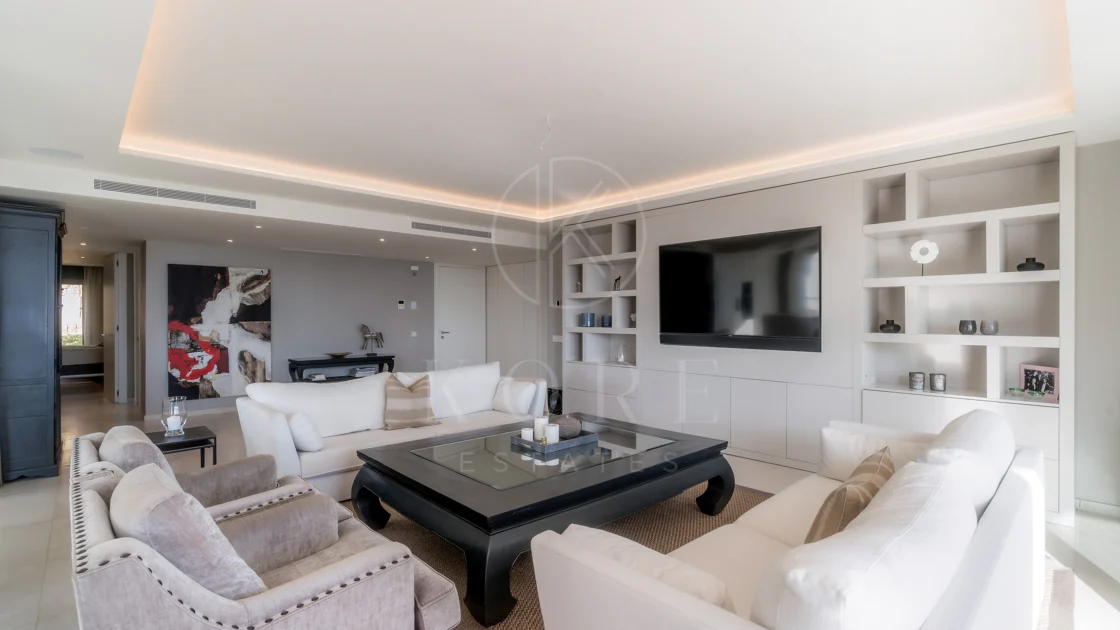 APARTAMENT UIMITOR ÎN MARBELLA