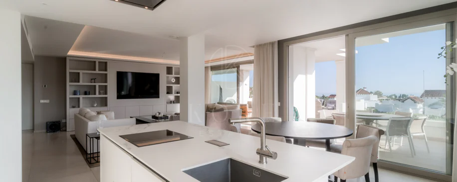 APARTAMENT UIMITOR ÎN MARBELLA