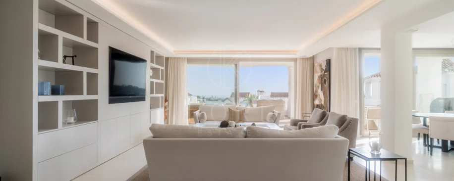 APARTAMENT UIMITOR ÎN MARBELLA