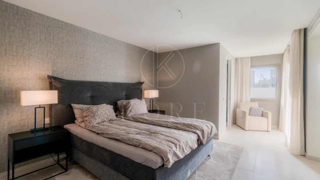 APARTAMENT UIMITOR ÎN MARBELLA