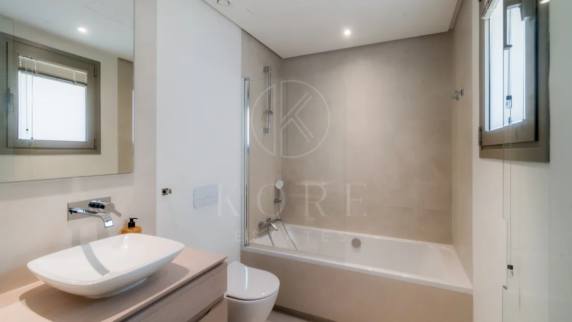 APARTAMENT UIMITOR ÎN MARBELLA