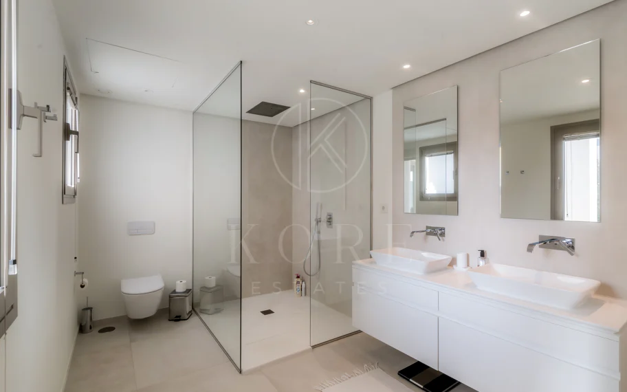 IMPRESIONANTE APARTAMENTO EN MARBELLA