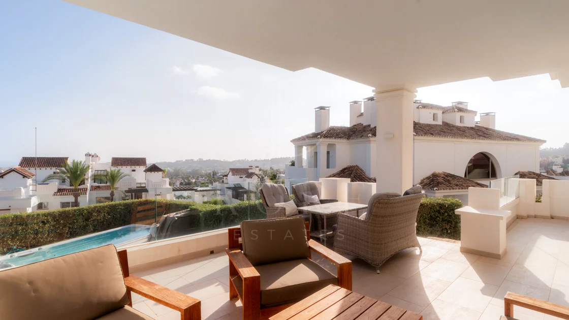 APARTAMENT UIMITOR ÎN MARBELLA