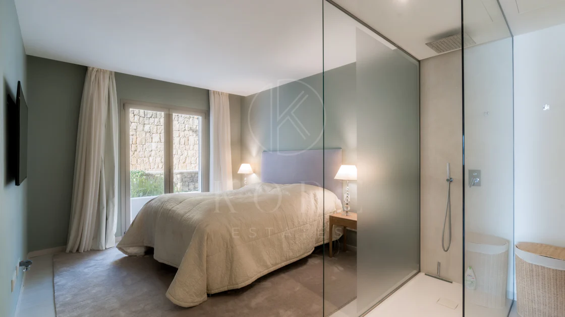 APARTAMENT UIMITOR ÎN MARBELLA