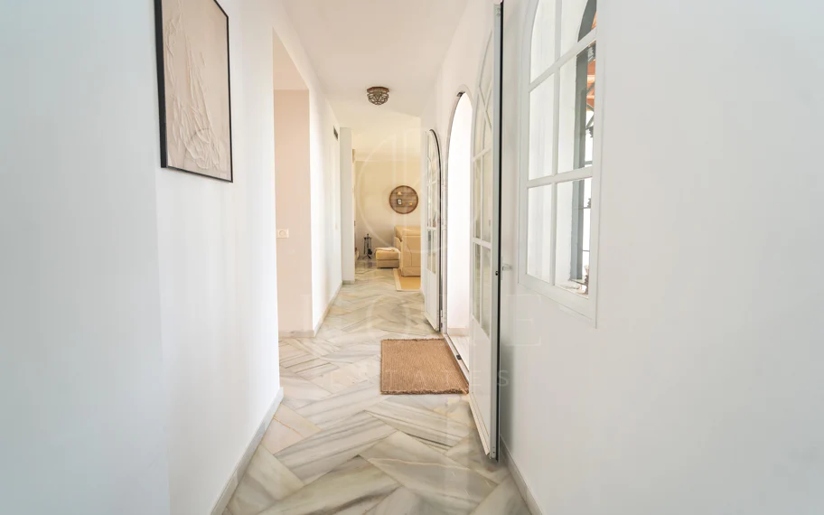 Villa en venta en Elviria, Marbella Este