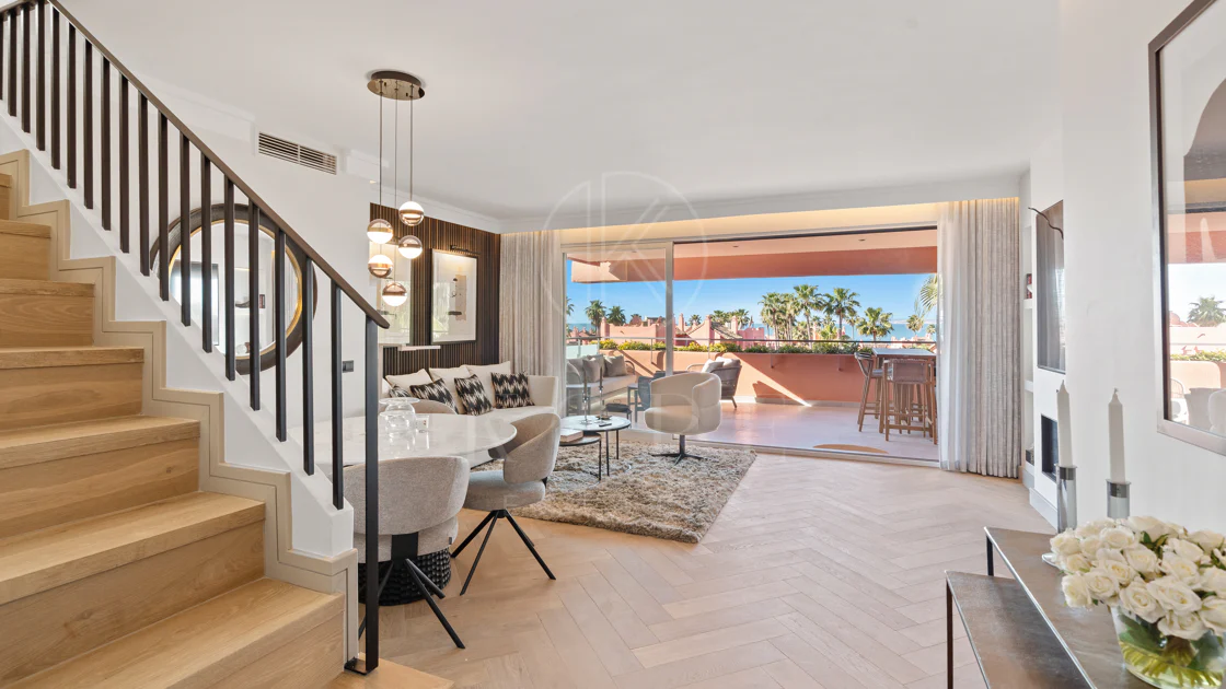 Sea View Luxury Penthouse - Newly Renovated on the Beach Side New Golden Mile