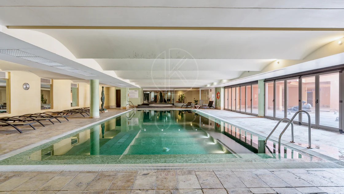 Sea View Luxury Penthouse - Newly Renovated on the Beach Side New Golden Mile