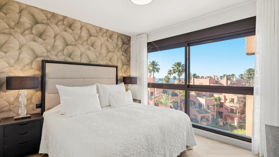 Sea View Luxury Penthouse - Newly Renovated on the Beach Side New Golden Mile