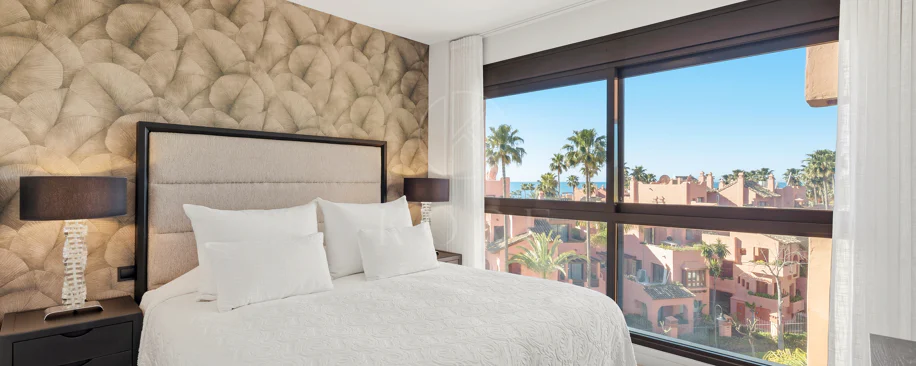 Sea View Luxury Penthouse - Newly Renovated on the Beach Side New Golden Mile