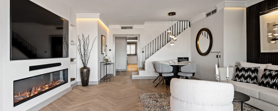 Sea View Luxury Penthouse - Newly Renovated on the Beach Side New Golden Mile